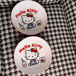 NWT Hello Kitty Large Bowls 9” Kawaii Y2K Sanrio -Set‎ of 2